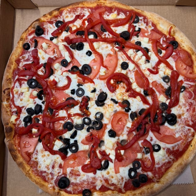 Large Mediterranea Pizza.